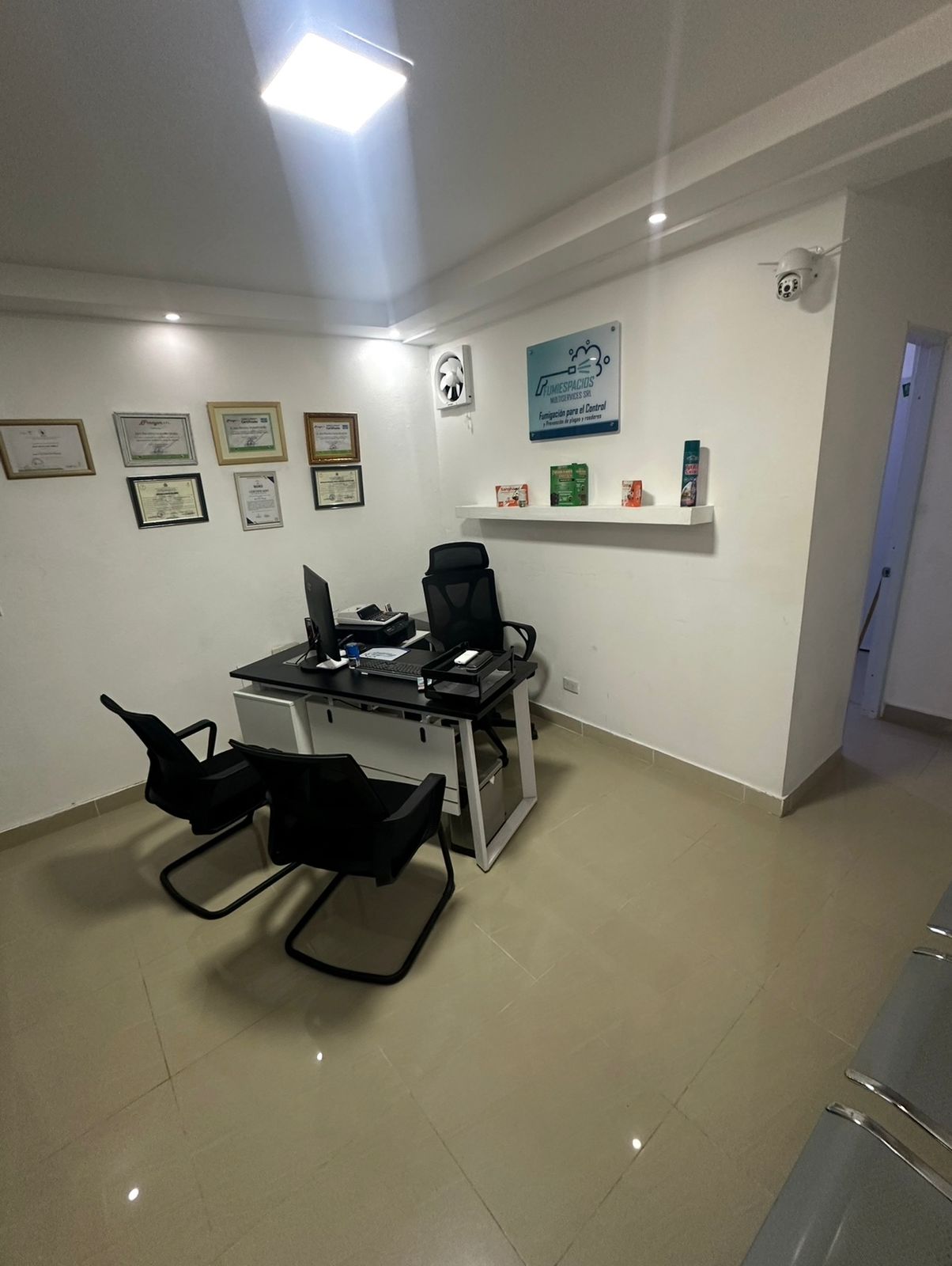 Oficina de Fumiespacio Multiservices